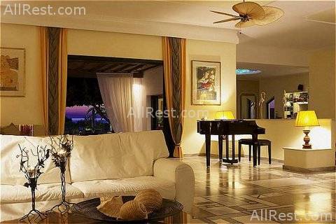 Yria Hotel Resort 3